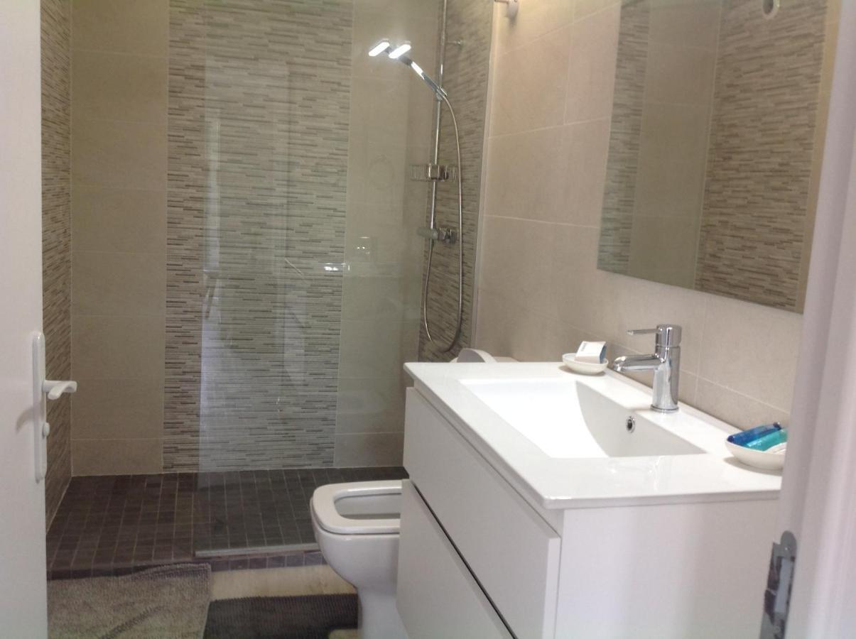 Double Avec Salle De Bain Privative Homestay Hendaye